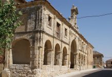 Suárez-Quiñones visita el ARU ‘Tierras del Renacimiento’ en el municipio palentino de Fuentes de Nava