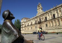 Silván exige al Gobierno de España que acometa la remodelación completa del Parador de San Marcos y no desprecie a León