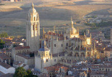 Patrimonio autoriza la restauración de obras de la Catedral de Segovia.