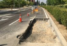 Empieza la reparación del socavón de la Avenida Salamanca Arreglo socavón Av. Salamanca. Foto: @PoliciaVLL
