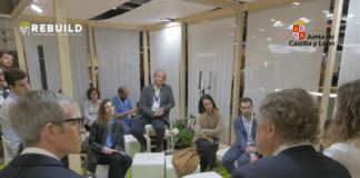 Castilla y León: un ecosistema para la innovación del sector Hábitat Enrique Pascual en la ponencia "Castilla y León: un ecosistema para la innovación del sector Hábitat" (Fotografia cedida por AEICE, Clúster de Hábitat Eficiente)