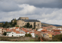 La Junta invierte cerca de 54.000 euros en la mejora del mercado de abastos de Las Navas del Marqués