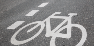 La VA-20 de Valladolid avanza hacia un modelo urbano más sostenible con su nuevo carril bici y peatonal